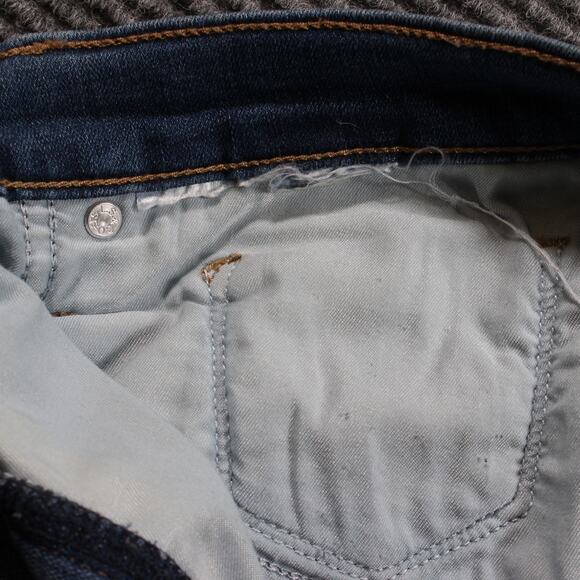 Levi's 311 Jeans Women's 31x32 Blue Shaping Skinny Stretch Denim - Picture 9 of 9